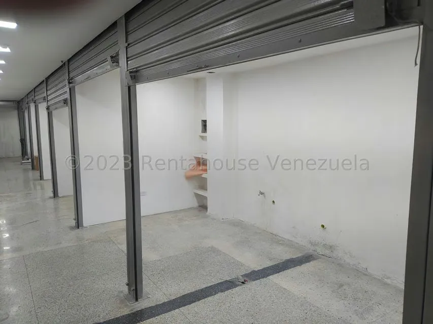Local Comercial en Alquiler en Centro, Distrito Metropolitano - 3