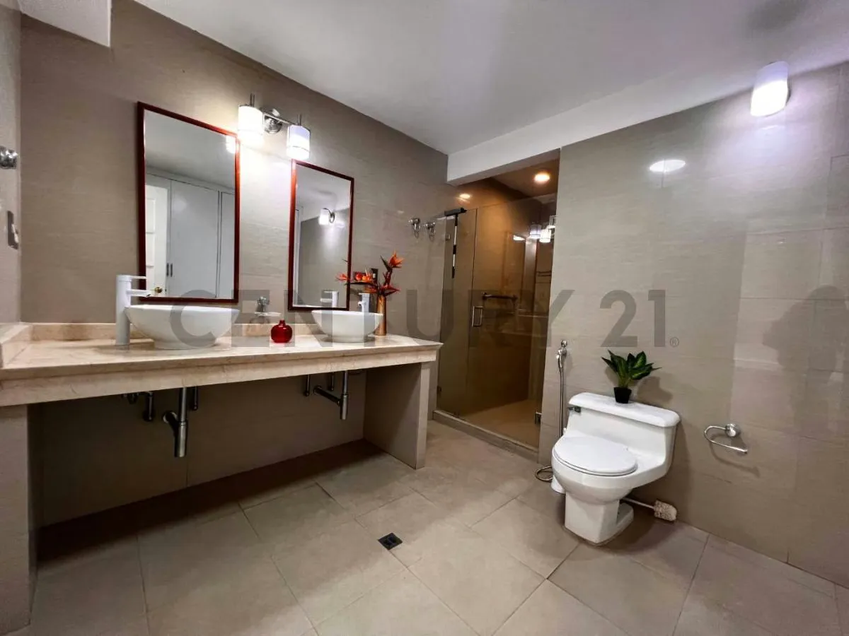 PH EN VENTA EN SEBUCAN, donde el Ávila y la ciudad se asoman en cada ventana - 26