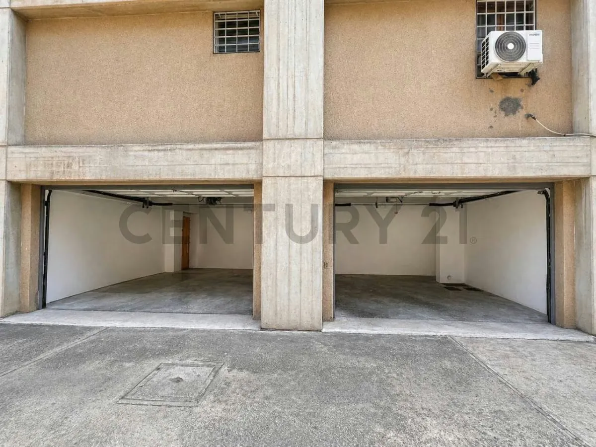 PH EN VENTA EN SEBUCAN, donde el Ávila y la ciudad se asoman en cada ventana - 35