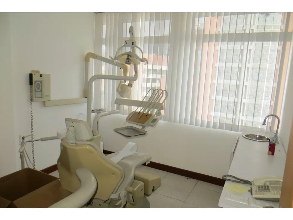 Se vende/alquila oficina/consultorio 215m2 La Castellana 4274 - 11