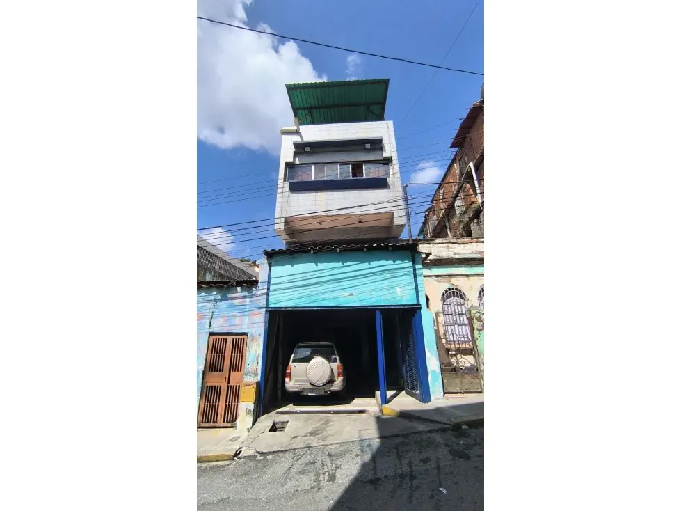 En Venta Edificio La Pastora Altagracia