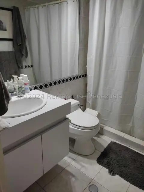 Apartamento (1 Nivel) en Venta en Lomas de La Lagunita, Distrito Metropolitano - 13