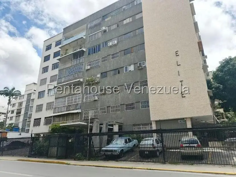 Apartamento (1 Nivel) en Alquiler en Los Palos Grandes, Distrito Metropolitano