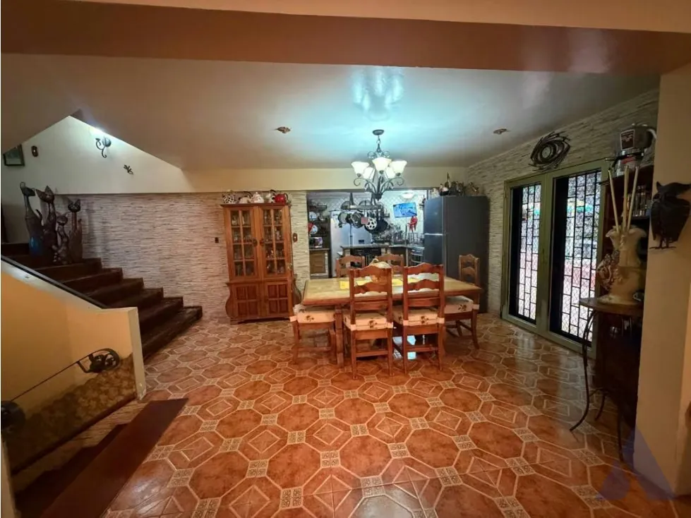 Vendo casa bifamiliar 692m2 El Marques 9739 - 6