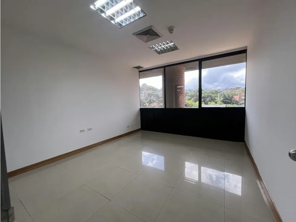 ALQUILER DE OFICINA EN URBANIZACIÓN LAS MERCEDES, MUNICIPIO BARUTA - 18