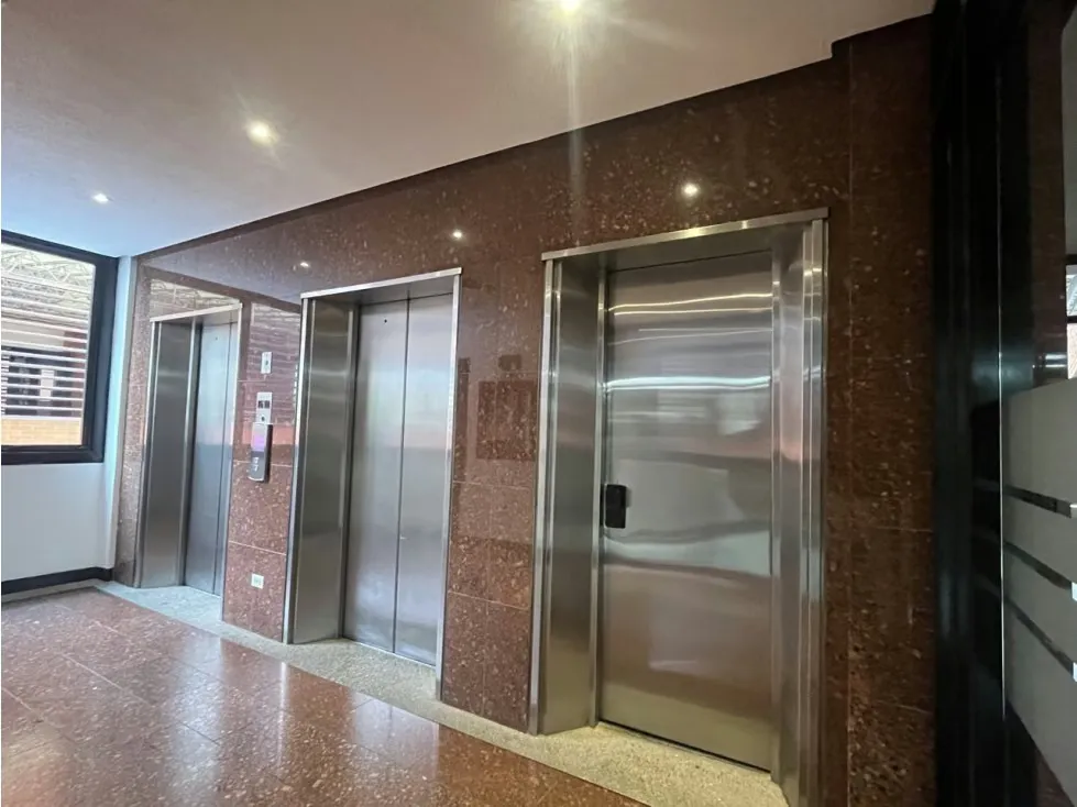 ALQUILER DE OFICINA EN URBANIZACIÓN LAS MERCEDES, MUNICIPIO BARUTA - 5