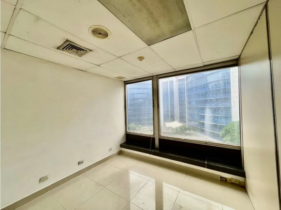 Se vende oficina 245m2 El Rosal