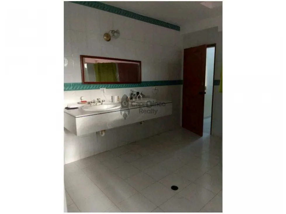 Se vende Casa en Altos de Guataparo hermosa vista a los campos de golf - 14