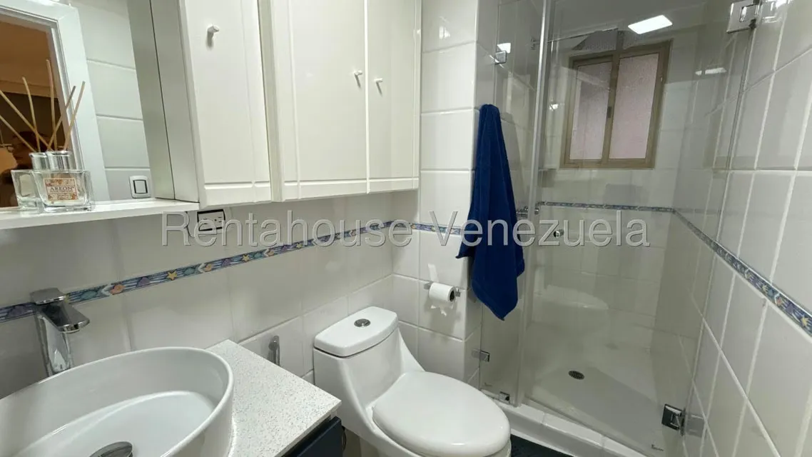 Apartamento (1 Nivel) en Alquiler en Tanaguarena, Vargas - 15