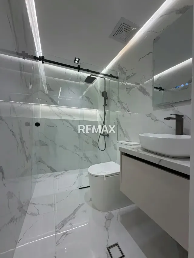 En Venta Casa en el Trigal Centro - Calle cerrada con vigilancia las 24 horas - 14