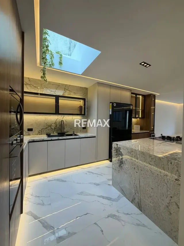En Venta Casa en el Trigal Centro - Calle cerrada con vigilancia las 24 horas - 7