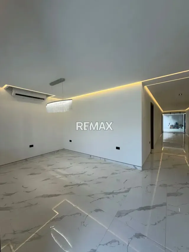En Venta Casa en el Trigal Centro - Calle cerrada con vigilancia las 24 horas - 10