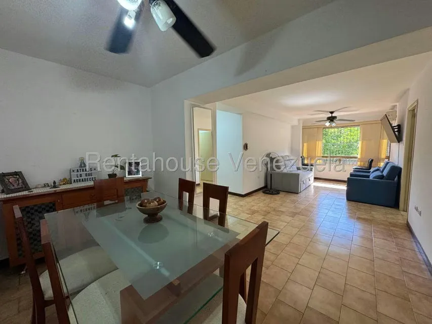 Apartamento (1 Nivel) en Venta en La Urbina, Distrito Metropolitano - 11