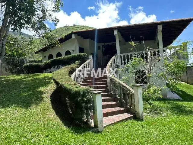 Excelente casa San Isidro en venta