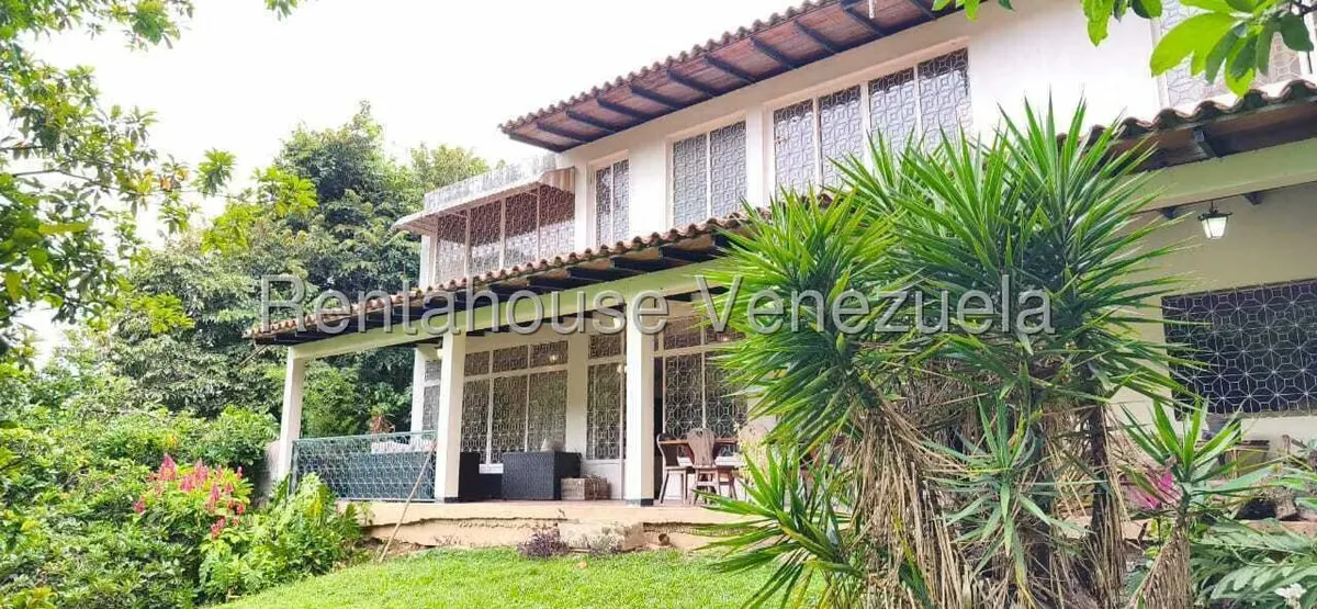 Casa (Multipes Niveles) en Venta en Prados del Este, Distrito Metropolitano - 23