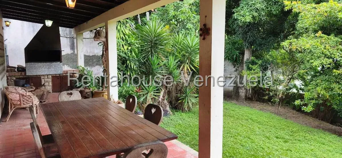 Casa (Multipes Niveles) en Venta en Prados del Este, Distrito Metropolitano - 28