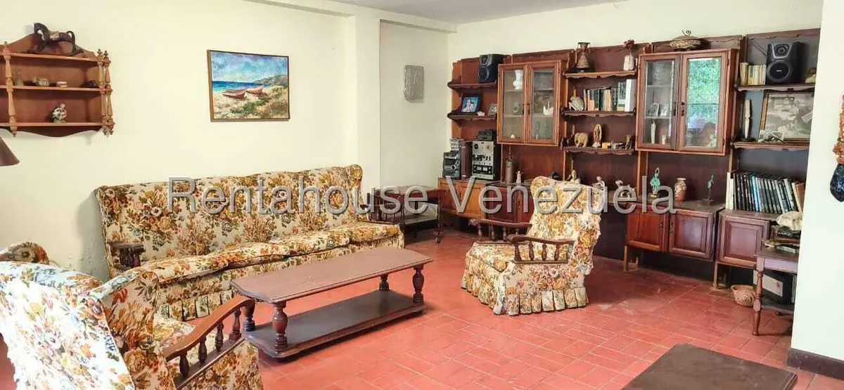 Casa (Multipes Niveles) en Venta en Prados del Este, Distrito Metropolitano - 4