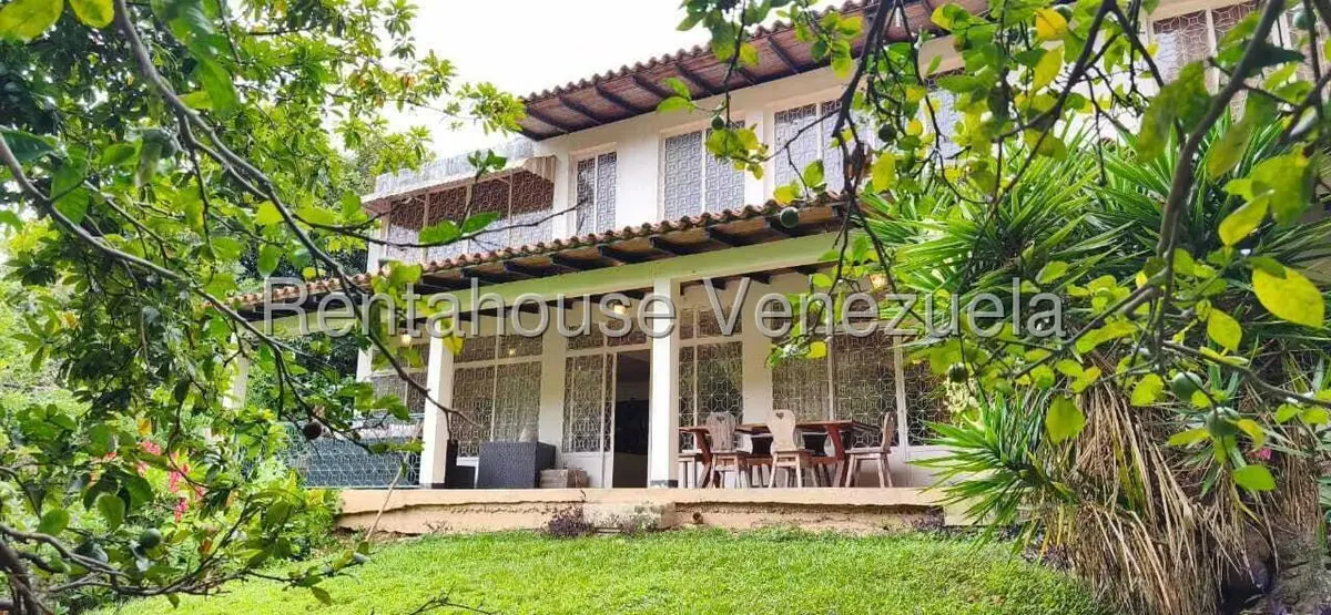 Casa (Multipes Niveles) en Venta en Prados del Este, Distrito Metropolitano - 31