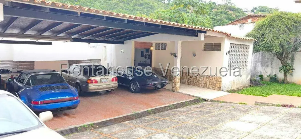 Casa (Multipes Niveles) en Venta en Prados del Este, Distrito Metropolitano - 37
