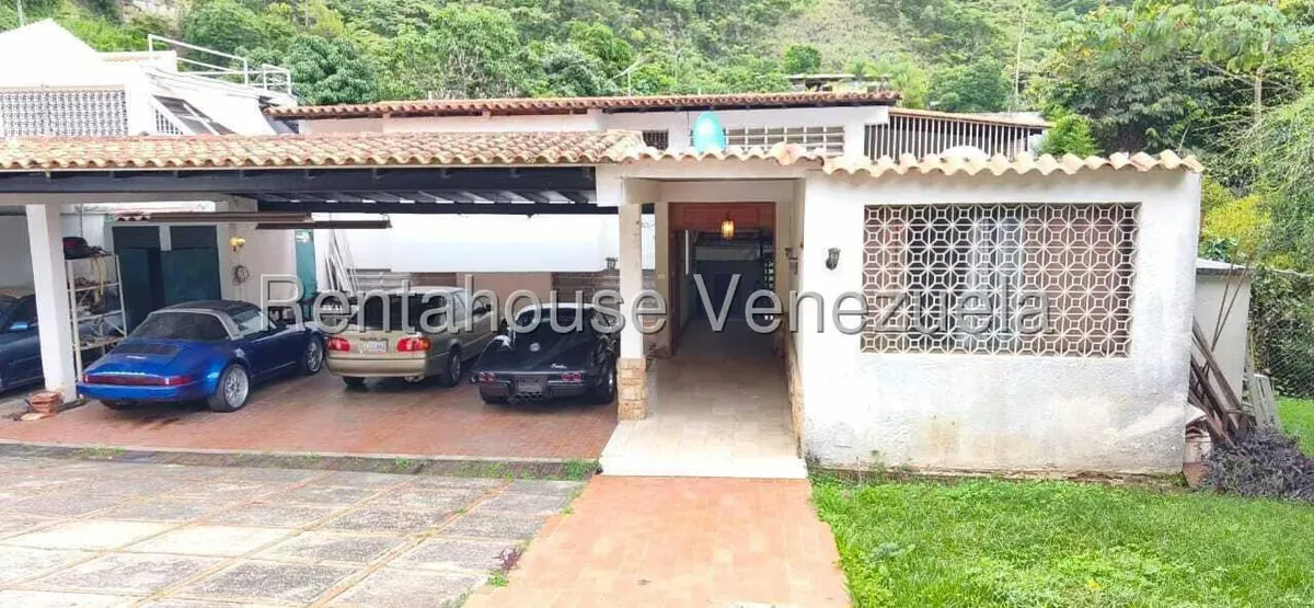 Casa (Multipes Niveles) en Venta en Prados del Este, Distrito Metropolitano - 38