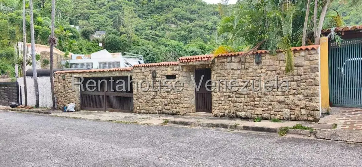 Casa (Multipes Niveles) en Venta en Prados del Este, Distrito Metropolitano - 39