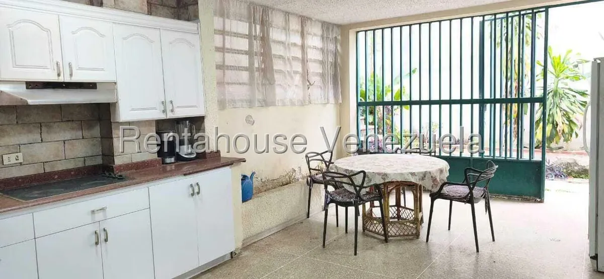 Casa (Multipes Niveles) en Venta en Prados del Este, Distrito Metropolitano - 10