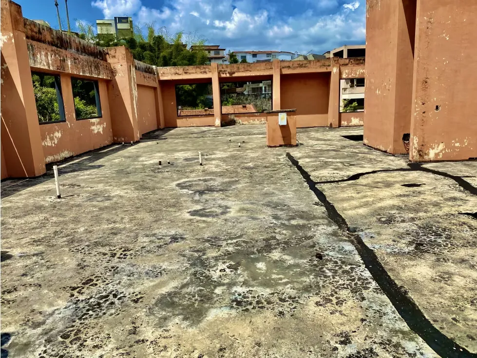 EDIFICIO URBANIZACION MIRANDA CON 3 EXCLUSIVOS APARTAMENTOS 15 P/E - 12