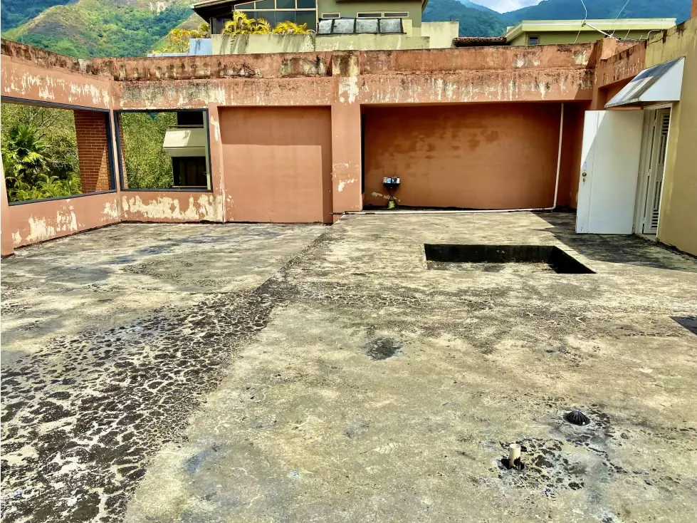 EDIFICIO URBANIZACION MIRANDA CON 3 EXCLUSIVOS APARTAMENTOS 15 P/E - 13