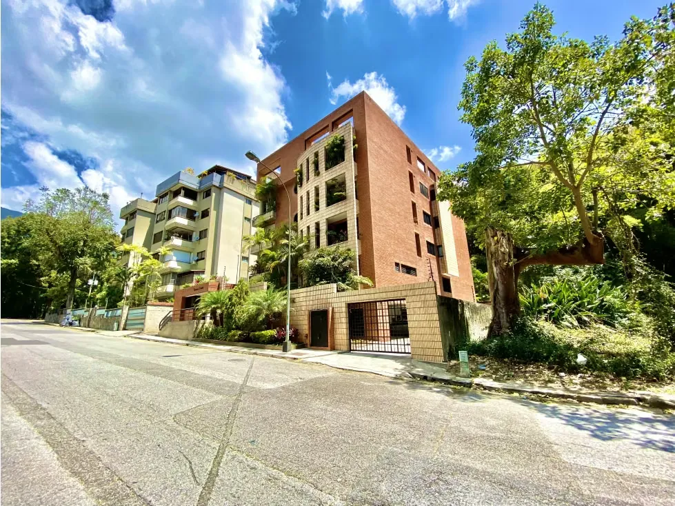 EDIFICIO URBANIZACION MIRANDA CON 3 EXCLUSIVOS APARTAMENTOS 15 P/E - 21