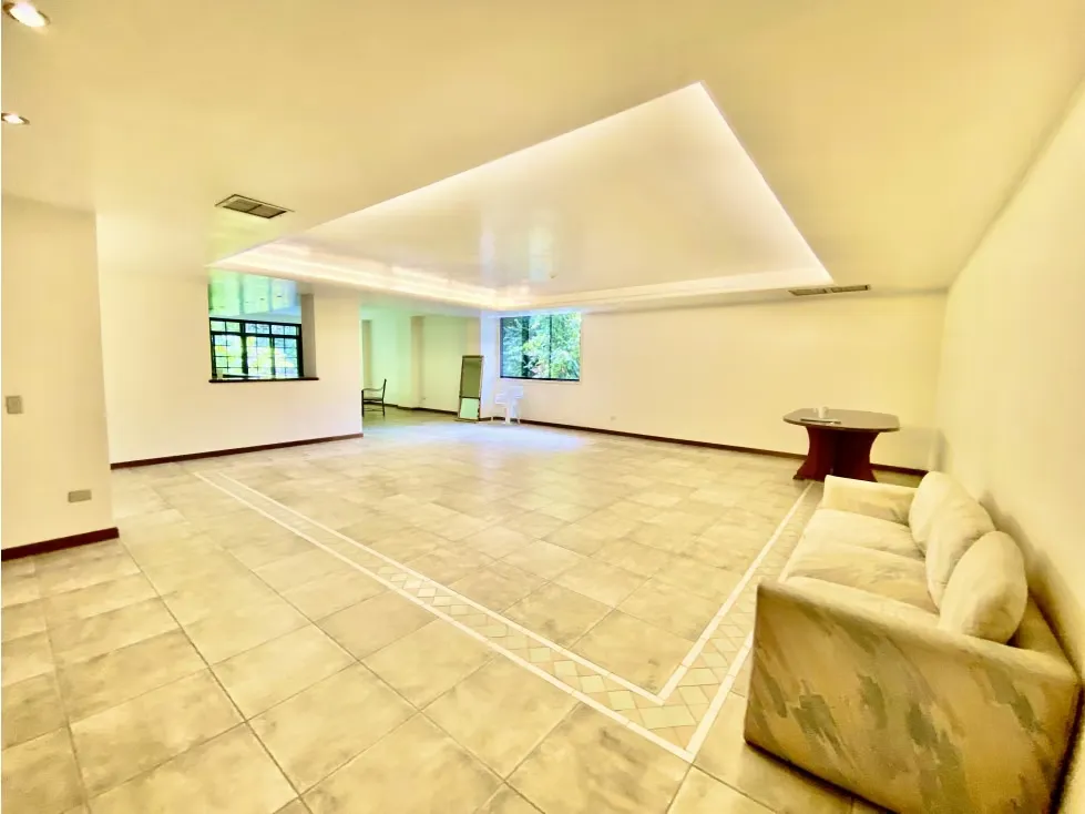 EDIFICIO URBANIZACION MIRANDA CON 3 EXCLUSIVOS APARTAMENTOS 15 P/E - 5
