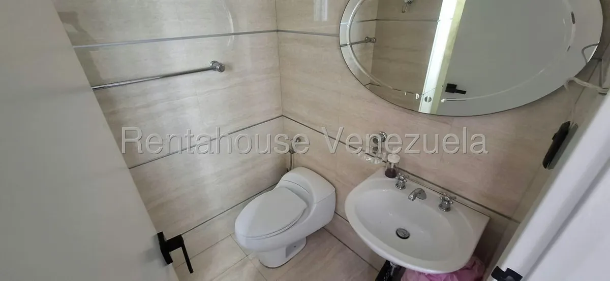 Apartamento (1 Nivel) en Venta en Miranda, Distrito Metropolitano - 23
