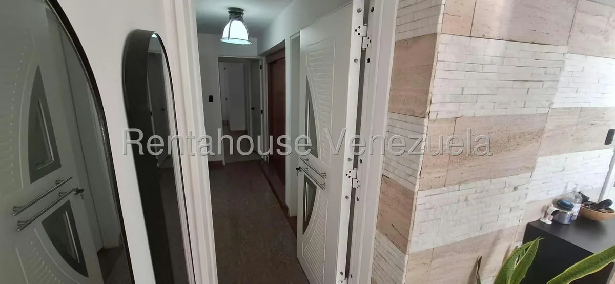 Apartamento (1 Nivel) en Venta en Miranda, Distrito Metropolitano - 24