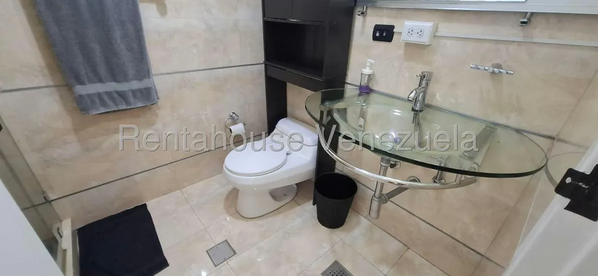 Apartamento (1 Nivel) en Venta en Miranda, Distrito Metropolitano - 25