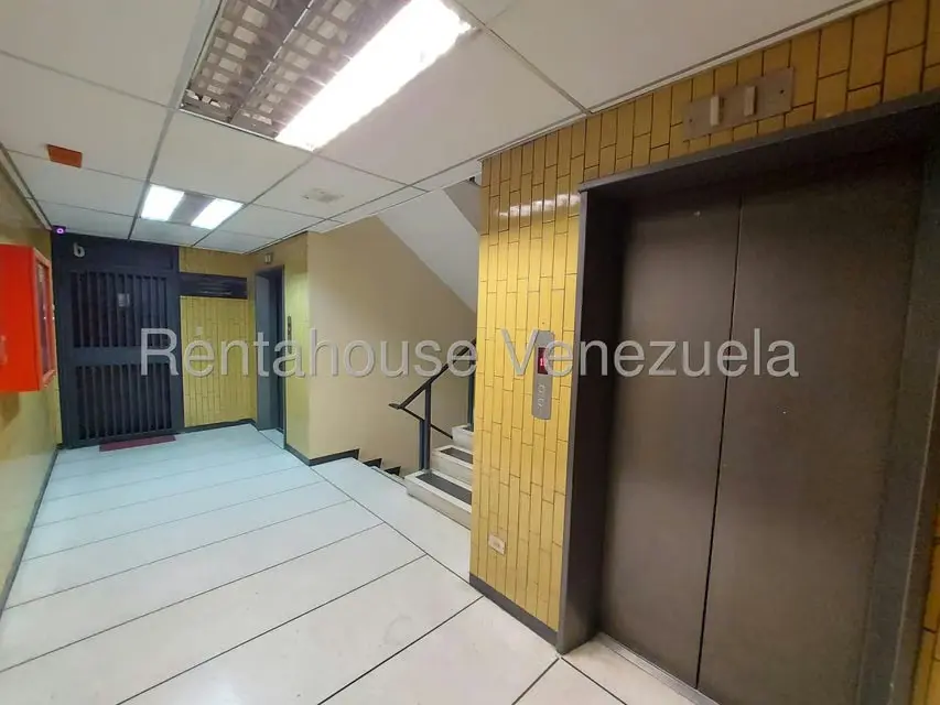 Oficina en Venta en Colinas de Bello Monte, Distrito Metropolitano - 2