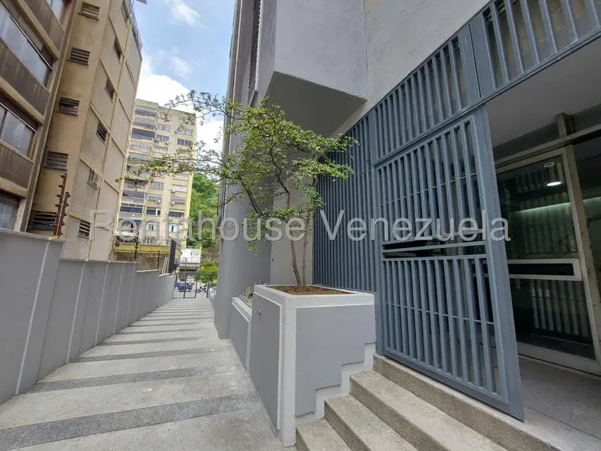Oficina en Venta en Colinas de Bello Monte, Distrito Metropolitano - 22
