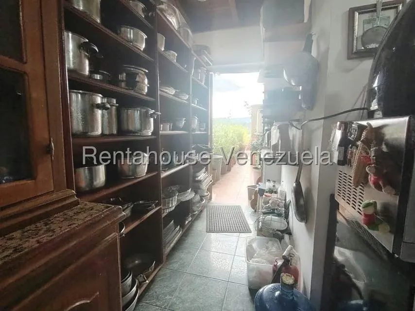Apartamento (1 Nivel) en Alquiler en La Tahona, Distrito Metropolitano - 13