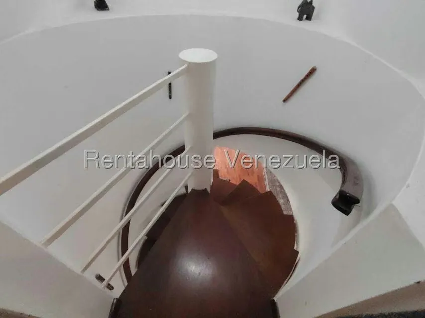Apartamento (1 Nivel) en Alquiler en La Tahona, Distrito Metropolitano - 15
