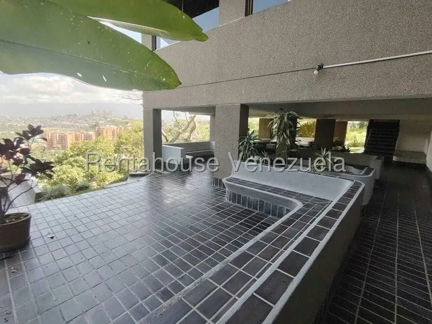 Apartamento (1 Nivel) en Alquiler en La Tahona, Distrito Metropolitano - 41