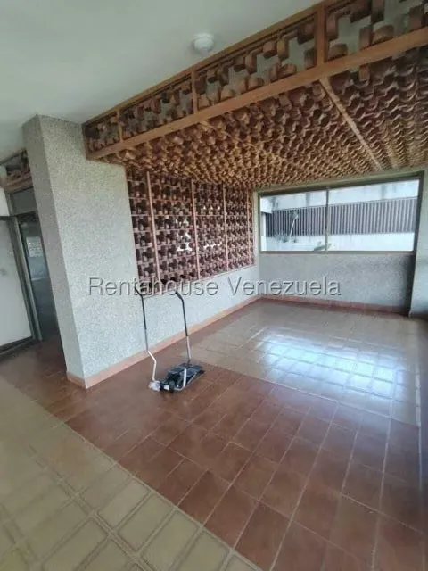 Apartamento (1 Nivel) en Alquiler en La Tahona, Distrito Metropolitano - 50