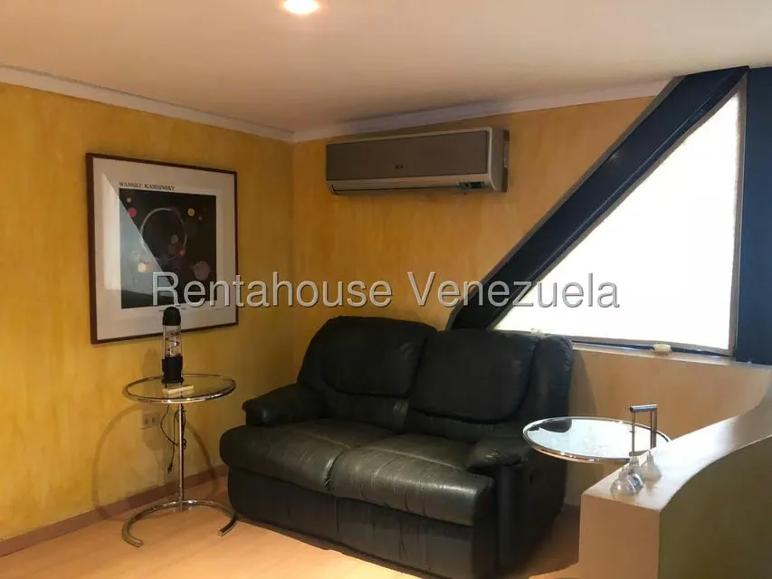 Casa (Multipes Niveles) en Venta en Parque Caiza, Distrito Metropolitano - 5
