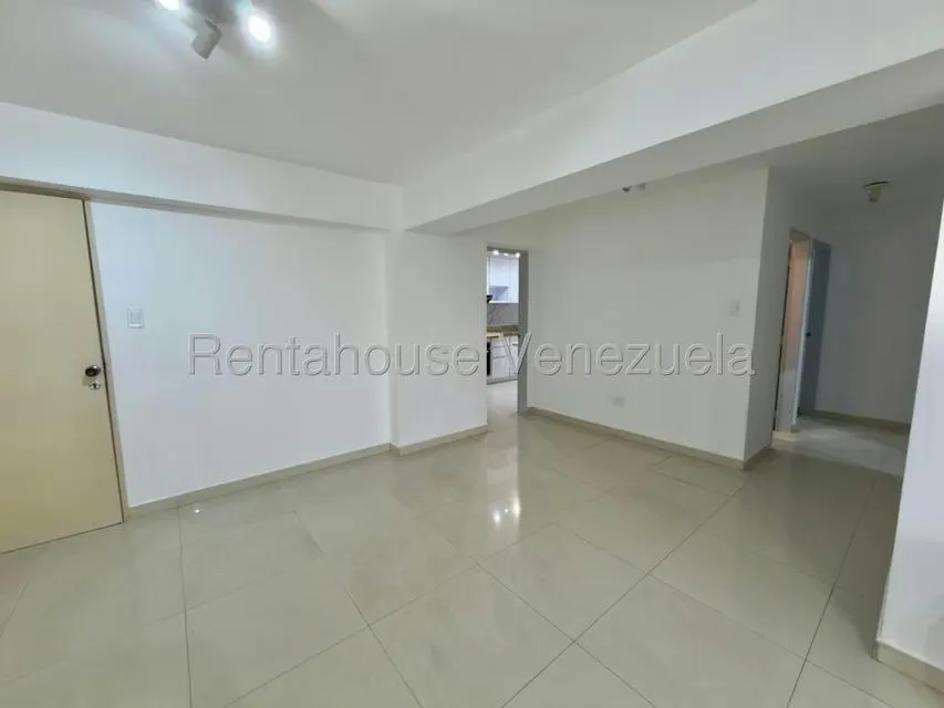 Apartamento (1 Nivel) en Alquiler en Los Naranjos del Cafetal, Distrito Metropolitano - 7