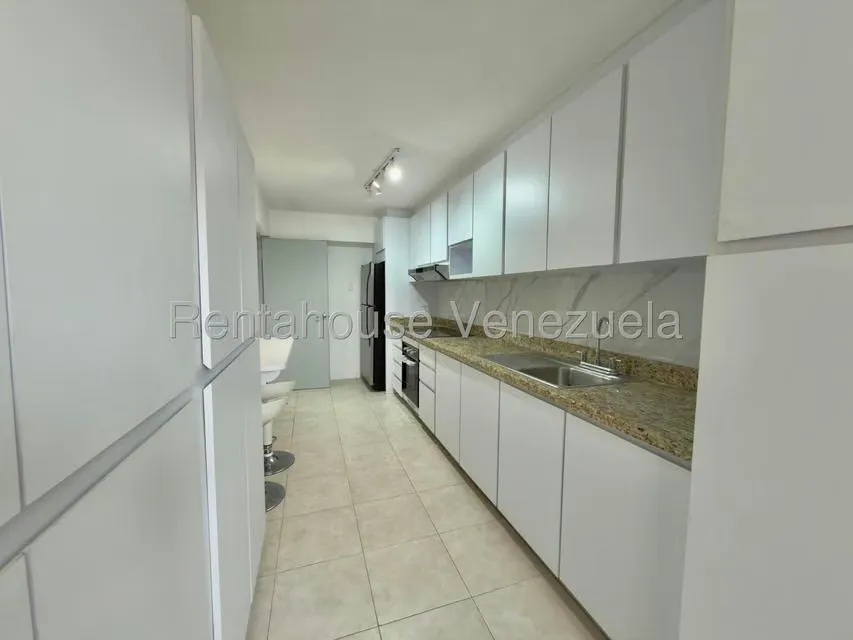 Apartamento (1 Nivel) en Alquiler en Los Naranjos del Cafetal, Distrito Metropolitano - 10