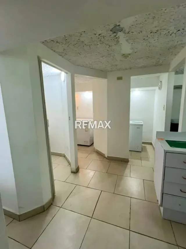LOCAL COMERCIAL EN CC. LA REDOMA, LOS ROBLES, ISLA DE MARGARITA, MANEIRO - 13