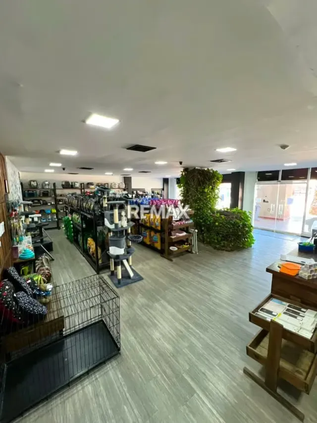 LOCAL COMERCIAL EN CC. LA REDOMA, LOS ROBLES, ISLA DE MARGARITA, MANEIRO - 5