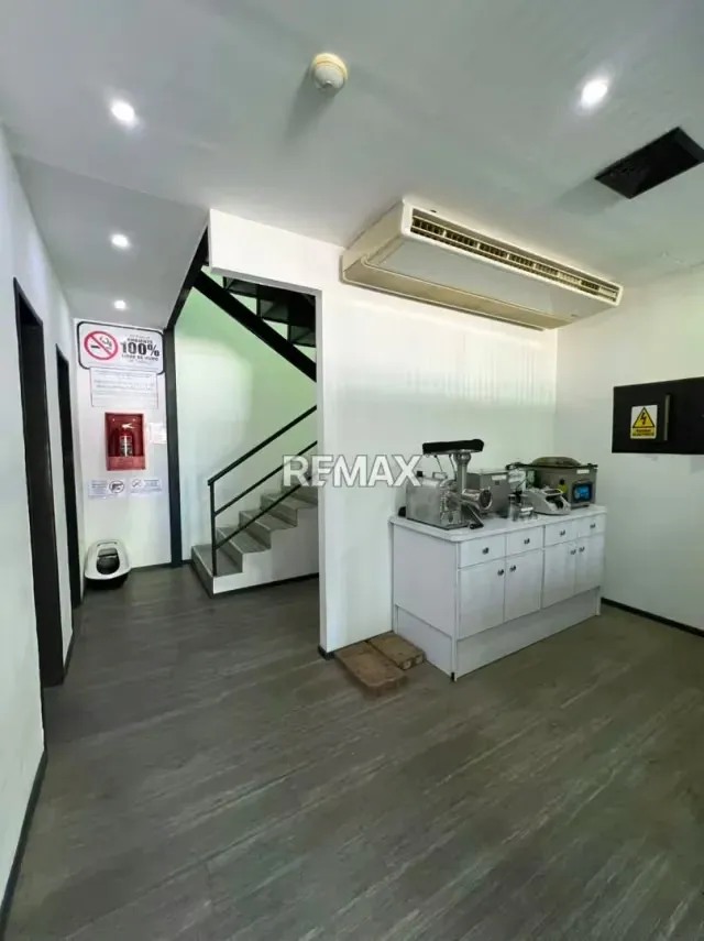 LOCAL COMERCIAL EN CC. LA REDOMA, LOS ROBLES, ISLA DE MARGARITA, MANEIRO - 7