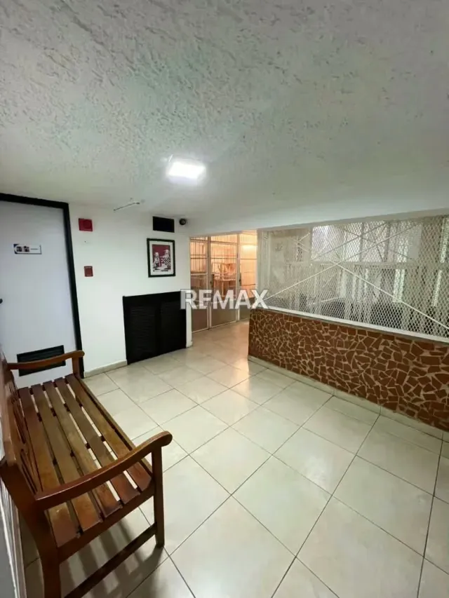 LOCAL COMERCIAL EN CC. LA REDOMA, LOS ROBLES, ISLA DE MARGARITA, MANEIRO - 9