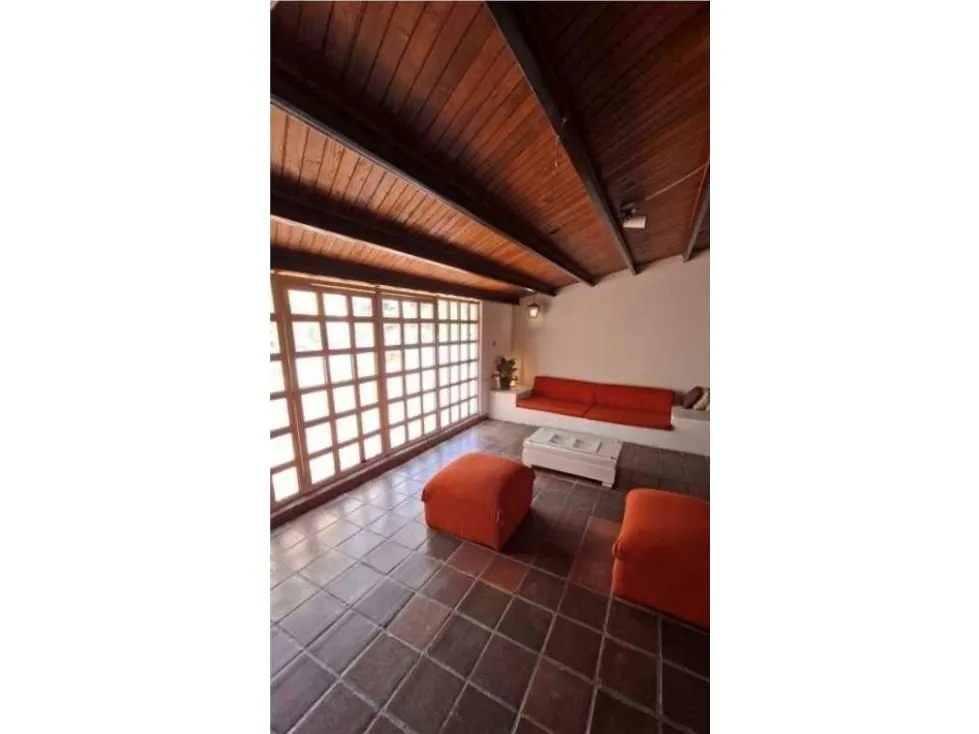 Alquilo anexo 300m2 La Union 3851 - 3