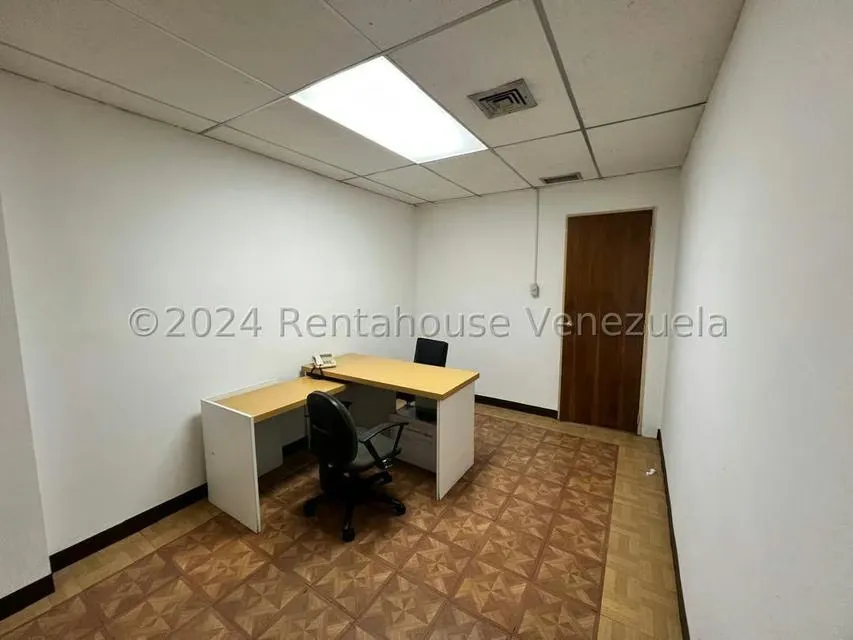 Oficina en Venta en Parroquia Catedral, Distrito Metropolitano - 10