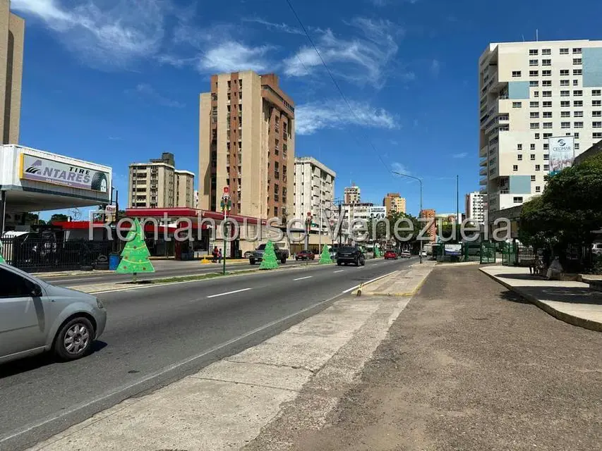 Local Comercial en Venta en Avenida Bella Vista, Zulia - 12