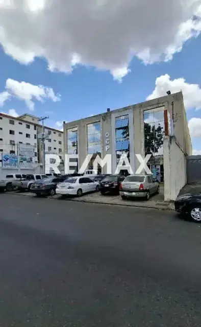 Se Vende Local Comercial en Edificio Office Centro Planet